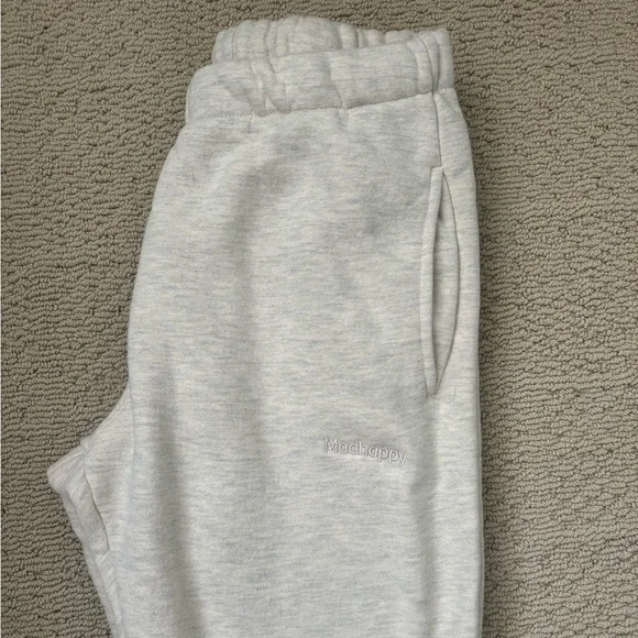 Madhappy Sweatpants classic fleece - Picture 2 of 3